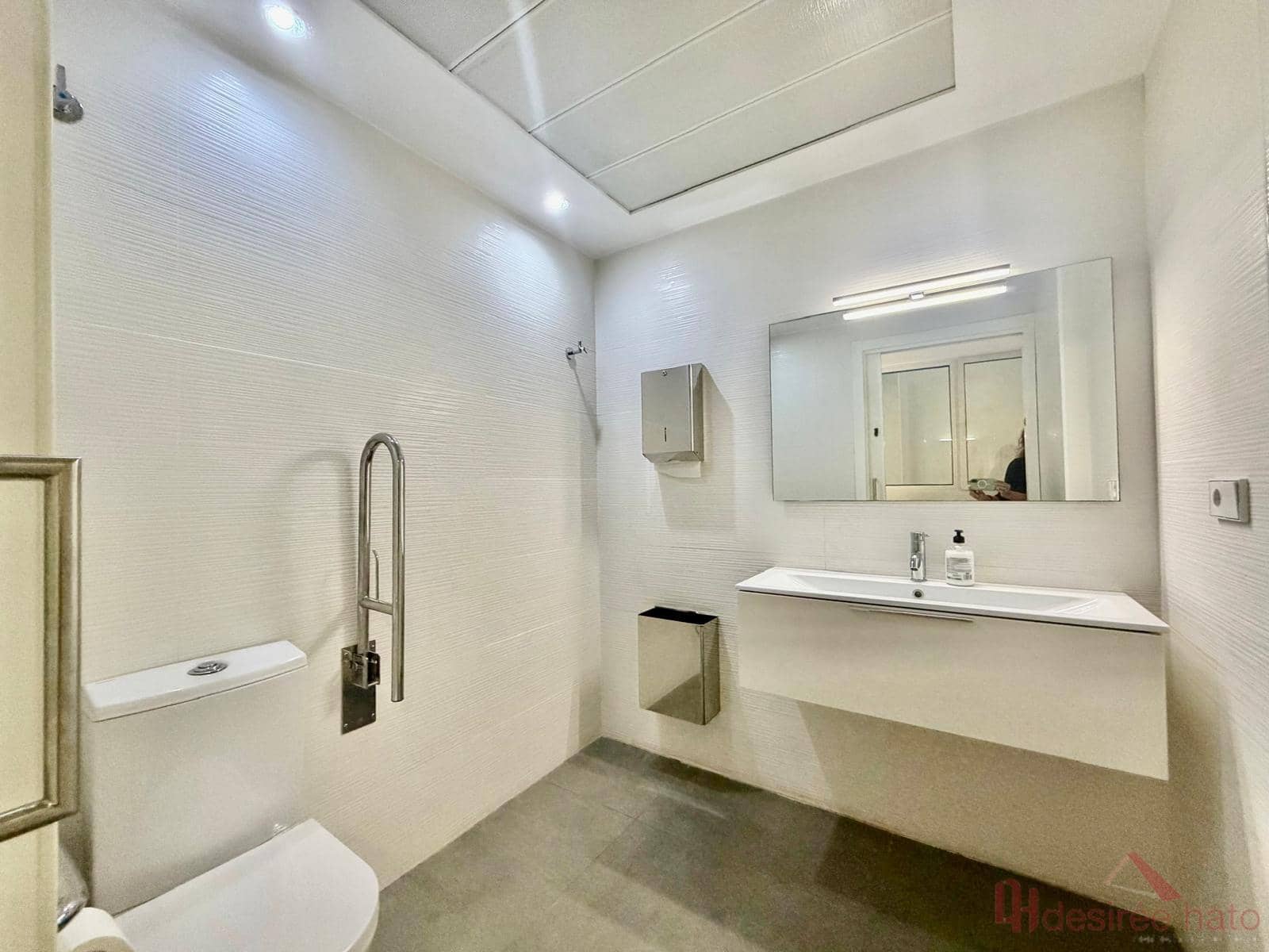 Office for rent in Valencia city - € 4,000 (Ref: 10163777)