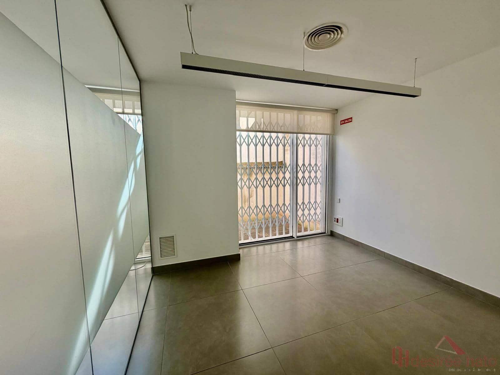 Office for rent in Valencia city - € 4,000 (Ref: 10163777)