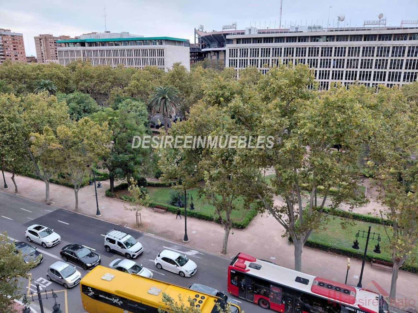 Piso de 3 habitaciones en València ciudad en venta con garaje - 850.000 € (Ref: 10167887)