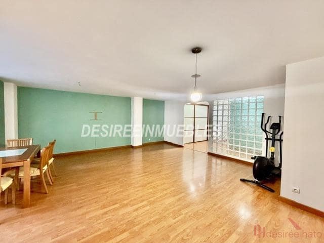 Piso de 3 habitaciones en Arrancapins, València ciudad en venta con garaje - 450.000 € (Ref: 10172889)