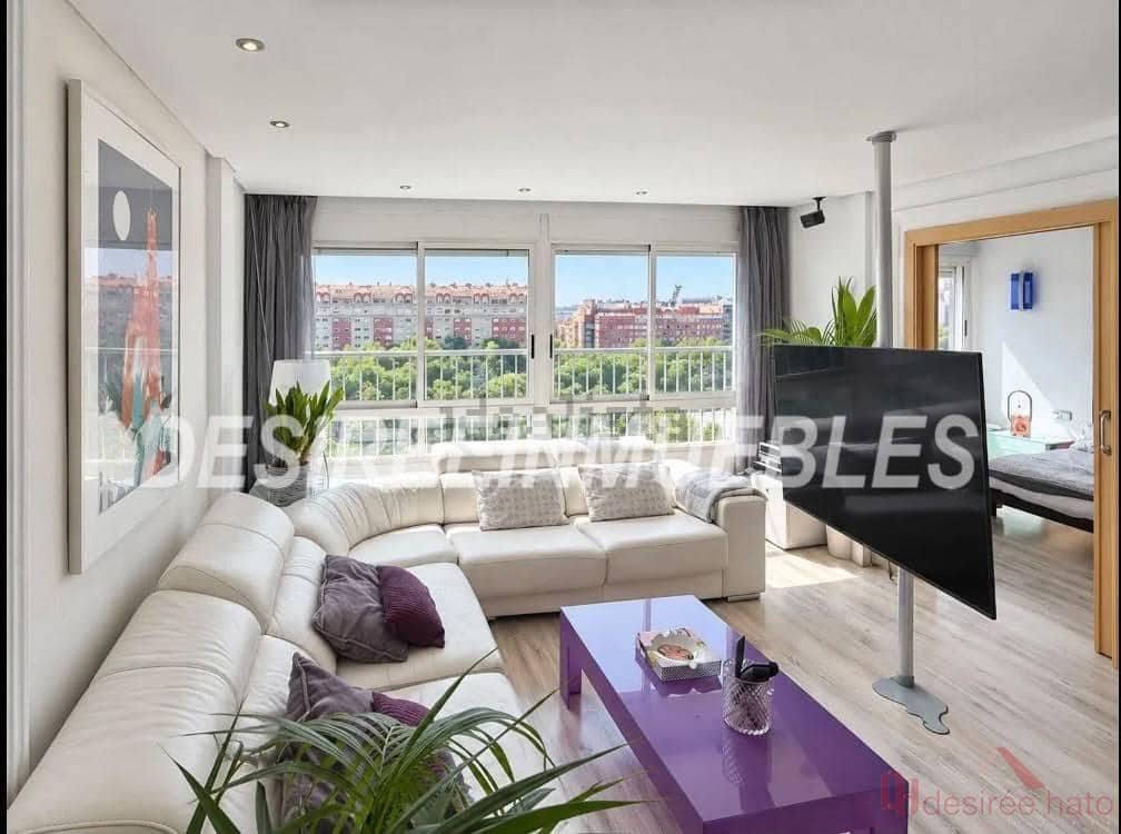 Piso de 3 habitaciones en València ciudad en venta con garaje - 535.000 € (Ref: 10184847)