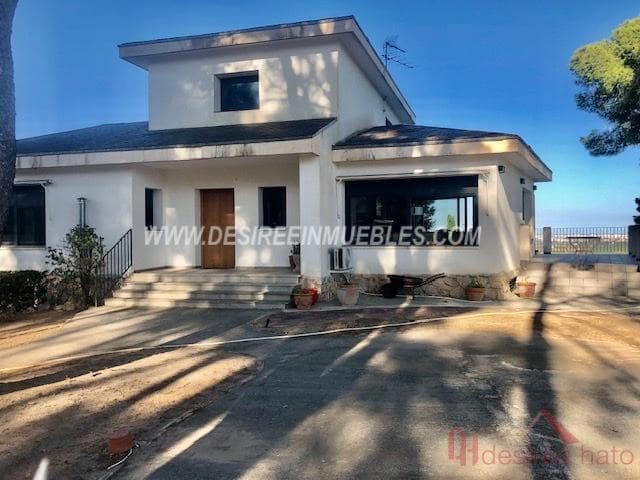 5 soveværelse Villa til salg i Chiva med swimmingpool garage - € 940.000 (Ref: 7568926)