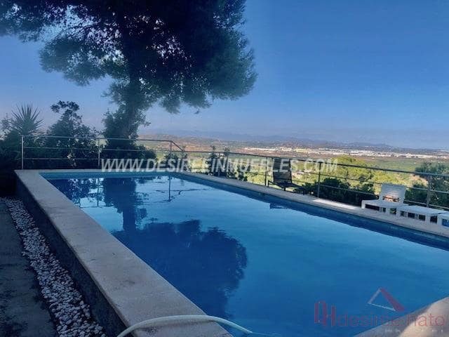 5 soveværelse Villa til salg i Chiva med swimmingpool garage - € 940.000 (Ref: 7568926)