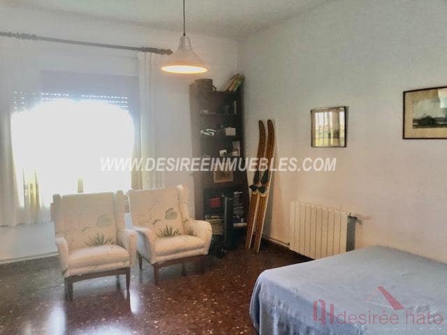 5 soveværelse Villa til salg i Chiva med swimmingpool garage - € 940.000 (Ref: 7568926)