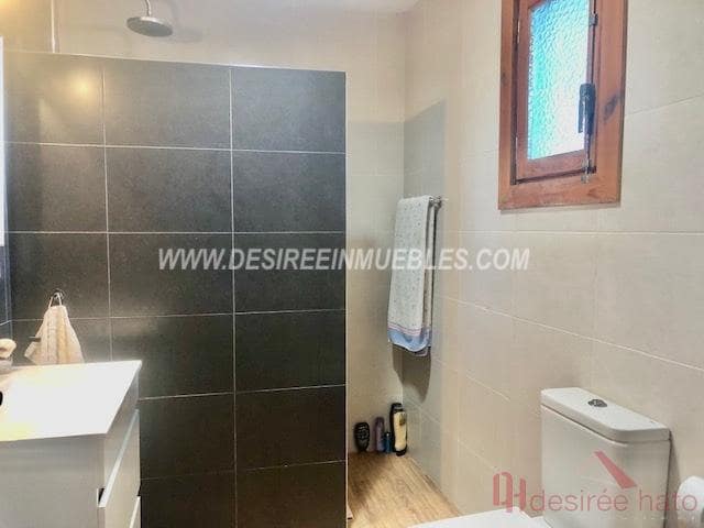 5 soveværelse Villa til salg i Chiva med swimmingpool garage - € 940.000 (Ref: 7568926)