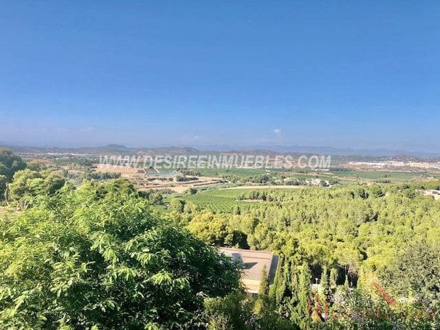 5 soveværelse Villa til salg i Chiva med swimmingpool garage - € 940.000 (Ref: 7568926)