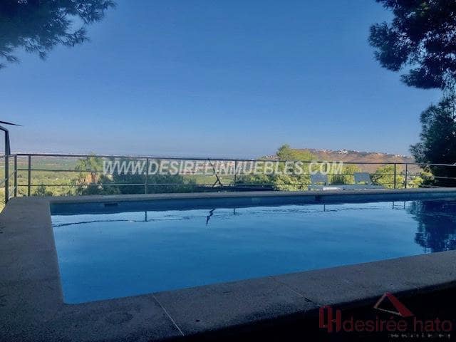 5 soveværelse Villa til salg i Chiva med swimmingpool garage - € 940.000 (Ref: 7568926)