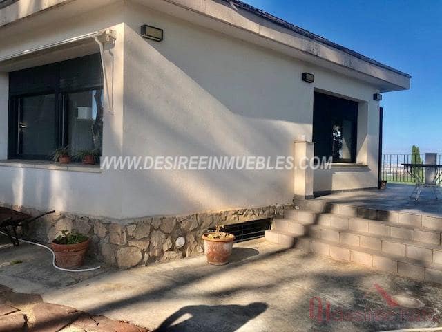 5 soveværelse Villa til salg i Chiva med swimmingpool garage - € 940.000 (Ref: 7568926)