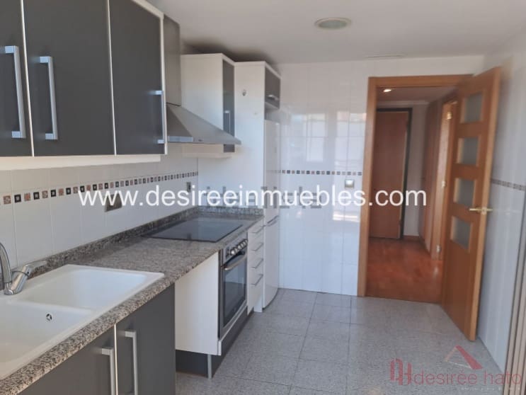 2 slaapkamer Flat te huur in Valencia stad met zwembad garage - € 1.500 (Ref: 7568985)
