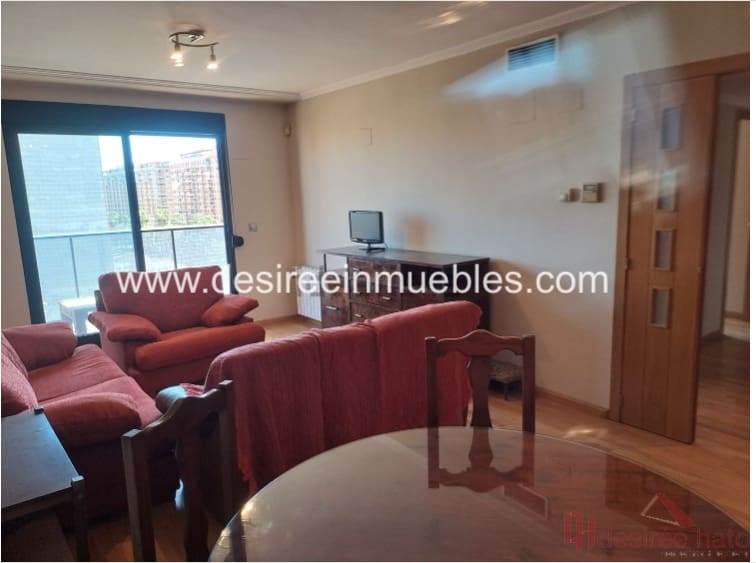 2 slaapkamer Flat te huur in Valencia stad met zwembad garage - € 1.500 (Ref: 7568985)