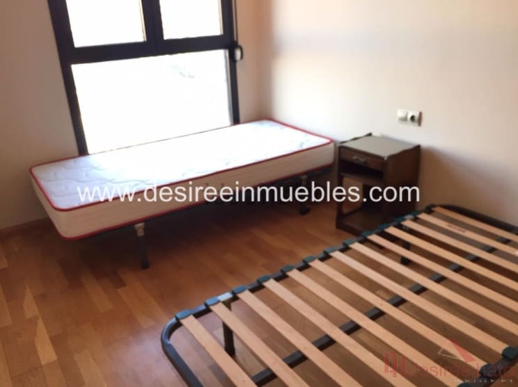 2 slaapkamer Flat te huur in Valencia stad met zwembad garage - € 1.500 (Ref: 7568985)