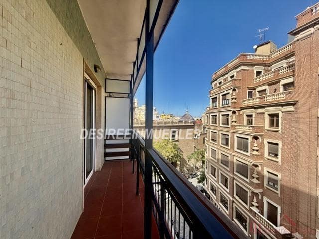 Piso de 3 habitaciones en València ciudad en venta - 1.200.000 € (Ref: 7576041)