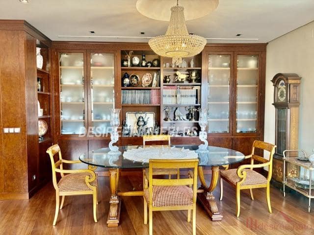 Piso de 3 habitaciones en València ciudad en venta - 1.200.000 € (Ref: 7576041)
