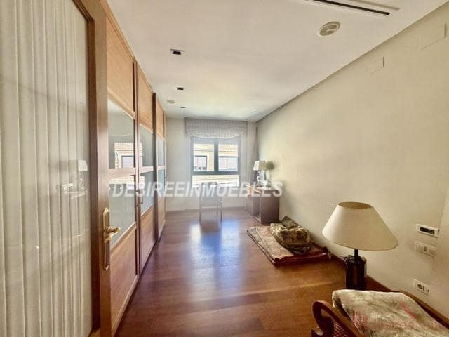 Piso de 3 habitaciones en València ciudad en venta - 1.200.000 € (Ref: 7576041)