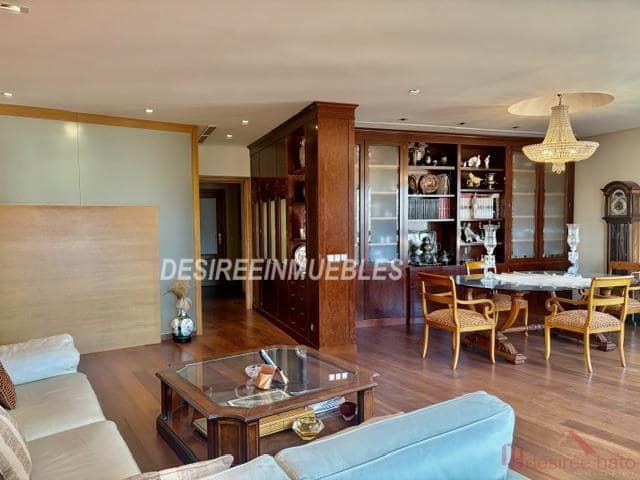 Piso de 3 habitaciones en València ciudad en venta - 1.200.000 € (Ref: 7576041)