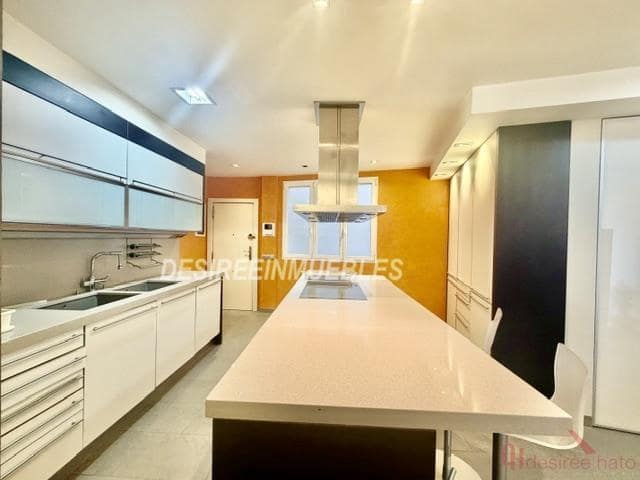 Piso de 3 habitaciones en València ciudad en venta - 1.200.000 € (Ref: 7576041)