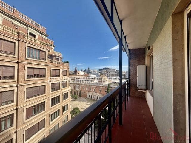 Piso de 3 habitaciones en València ciudad en venta - 1.200.000 € (Ref: 7576041)