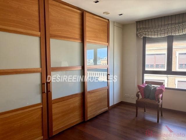 Piso de 3 habitaciones en València ciudad en venta - 1.200.000 € (Ref: 7576041)