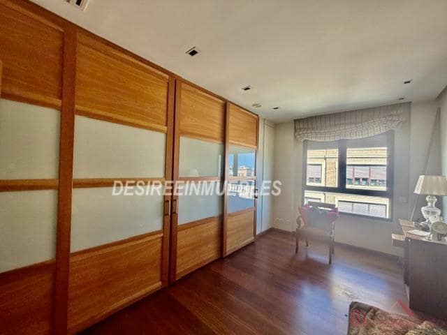 Piso de 3 habitaciones en València ciudad en venta - 1.200.000 € (Ref: 7576041)
