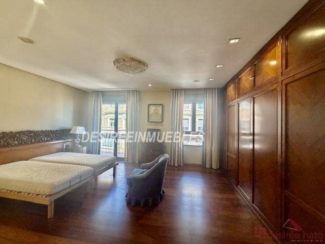 Piso de 3 habitaciones en València ciudad en venta - 1.200.000 € (Ref: 7576041)