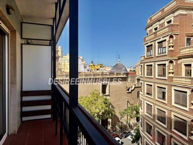 Piso de 3 habitaciones en València ciudad en venta - 1.200.000 € (Ref: 7576041)