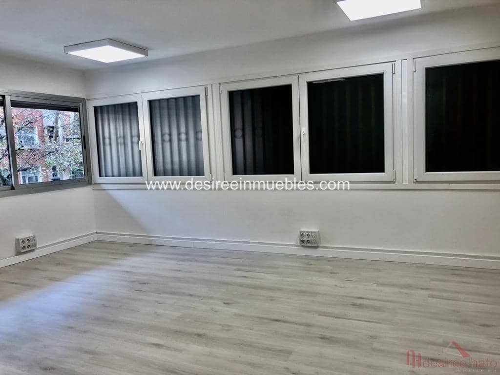 5 slaapkamer Kantoor te huur in Valencia stad - € 2.100 (Ref: 7758275)