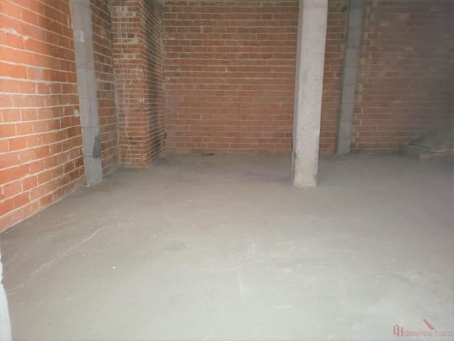 1 bedroom Commercial for sale in Benimamet, Valencia city - € 105,000 (Ref: 7797444)