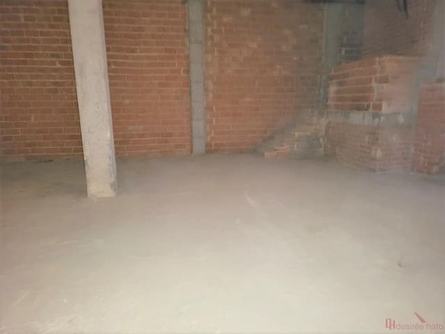 1 bedroom Commercial for sale in Benimamet, Valencia city - € 105,000 (Ref: 7797444)