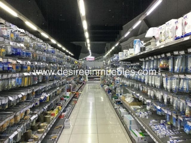 Commercial for sale in Els Orriols, Valencia city - € 1,000,000 (Ref: 7826717)