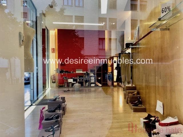 2 bedroom Commercial for sale in Sant Francesc, Valencia city - € 235,000 (Ref: 7923911)