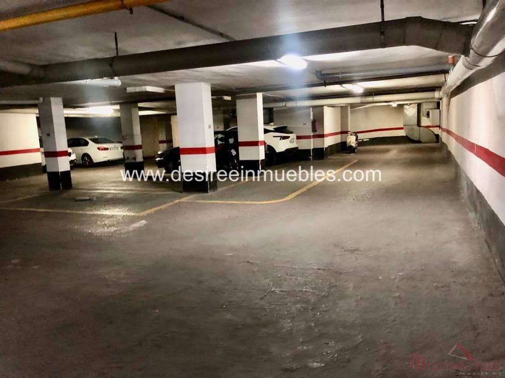 Garage til salg i Valencia by - € 70.000 (Ref: 7979461)