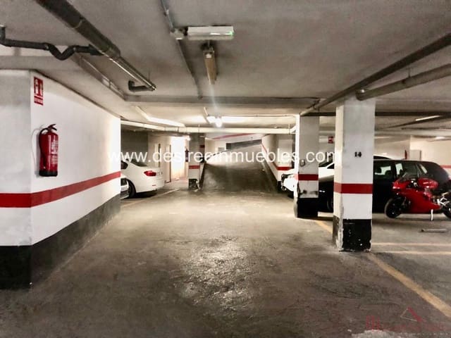 Garage for sale in La Seu, Valencia city - € 70,000 (Ref: 7979461)