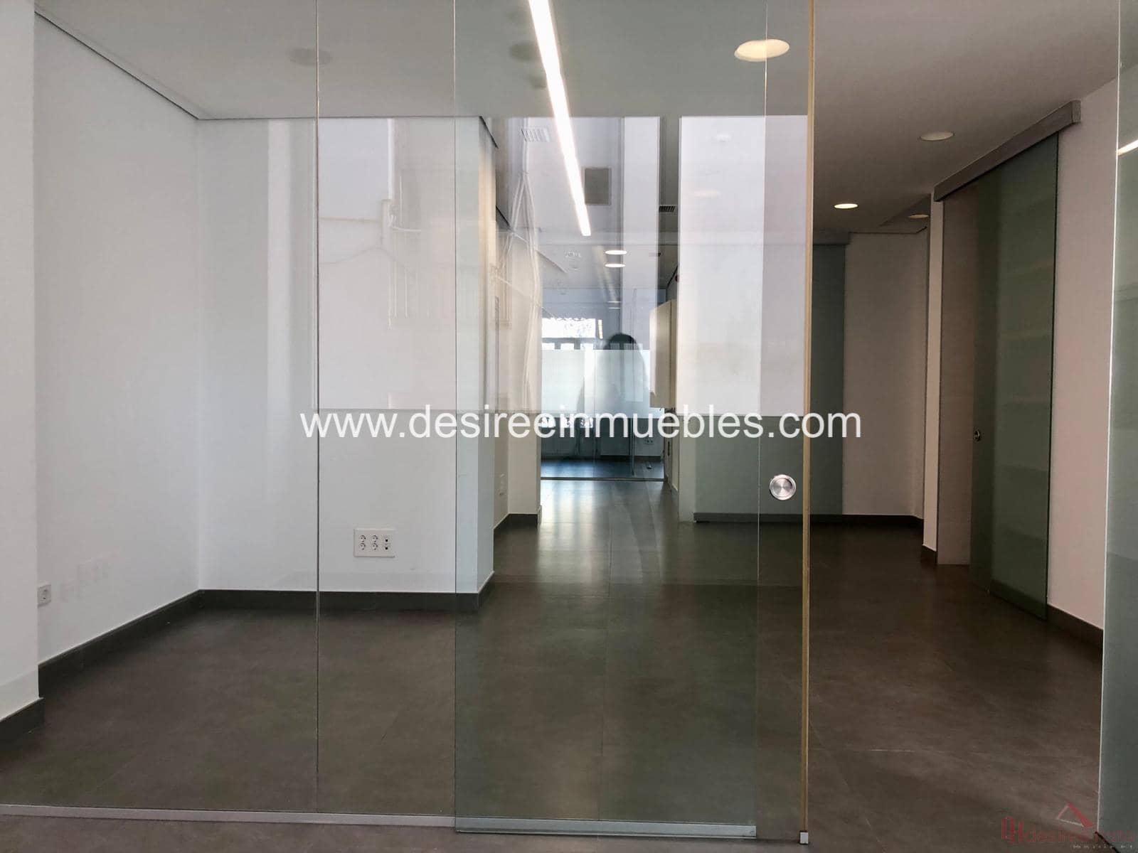 6 bedroom Office for rent in Valencia city - € 1,900 (Ref: 8063513)