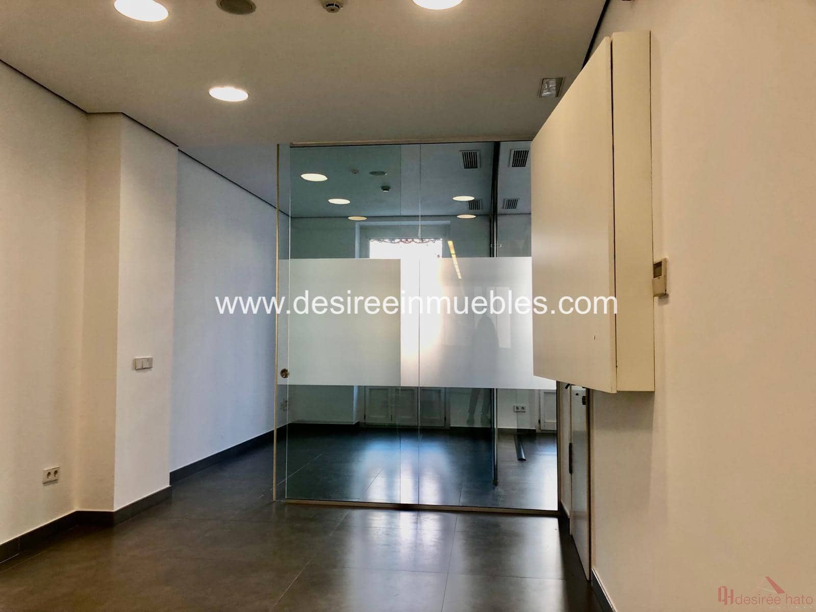6 bedroom Office for rent in Valencia city - € 1,900 (Ref: 8063513)