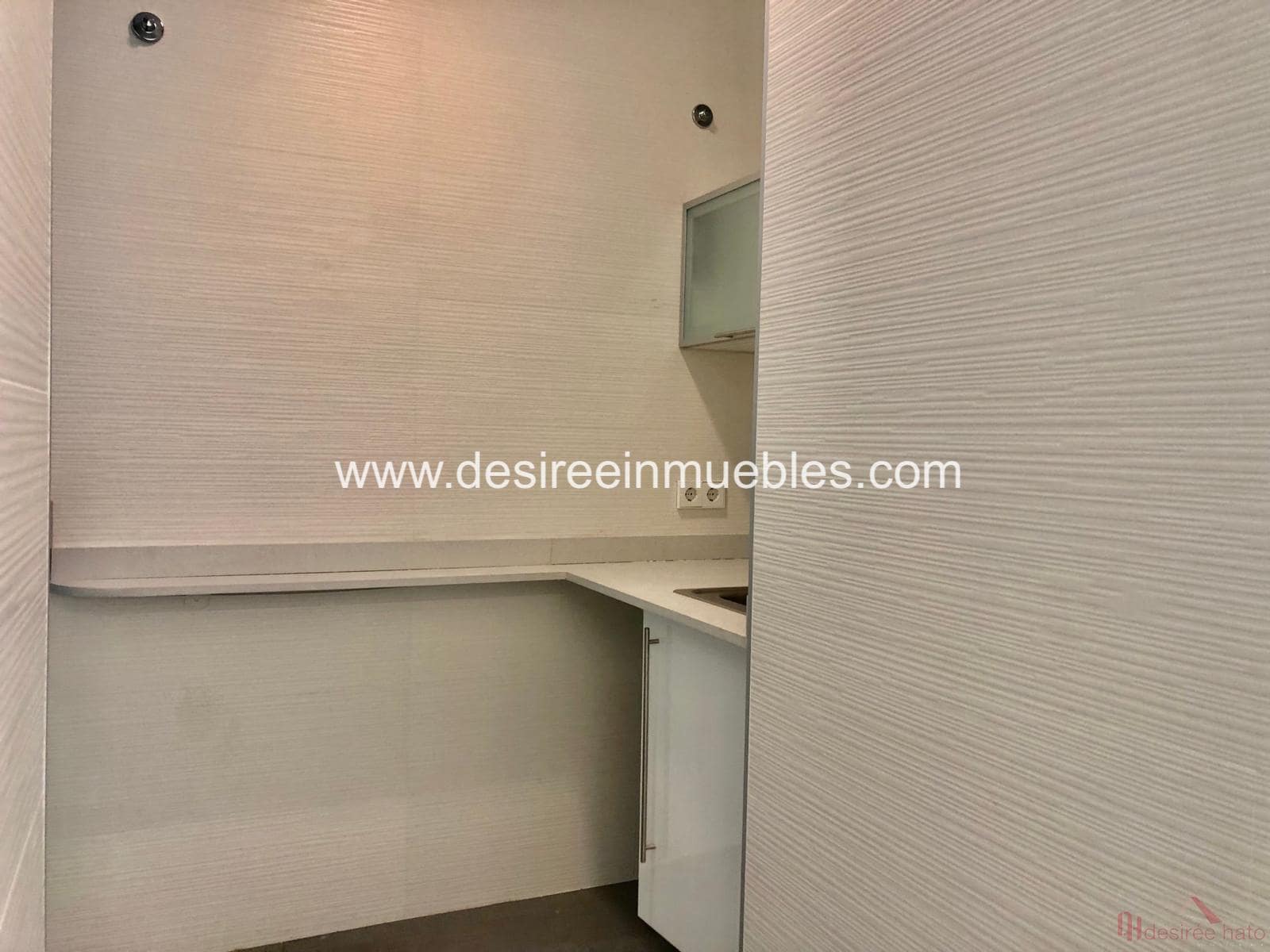 6 bedroom Office for rent in Valencia city - € 1,900 (Ref: 8063513)