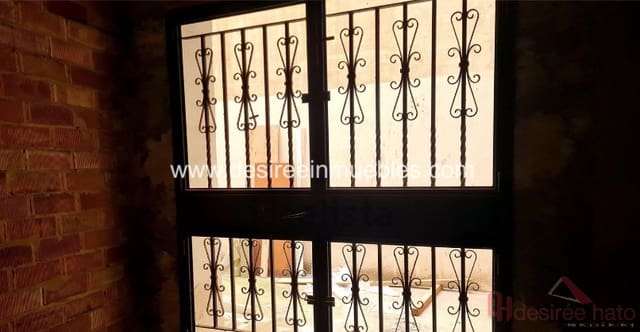 1 bedroom Commercial for sale in La Xerea, Valencia city - € 550,000 (Ref: 8117273)