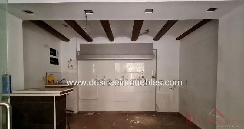 Local Comercial de 1 habitación en València ciudad en venta - 550.000 € (Ref: 8117273)