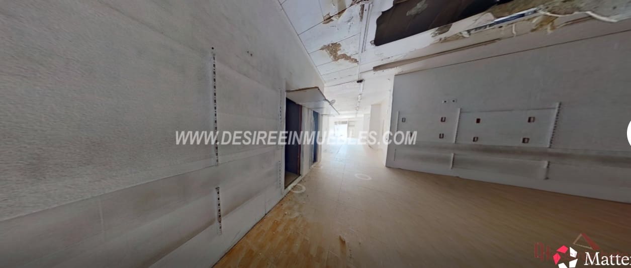 1 soverom Kommersiell til leie i Valencia by - € 1 390 (Ref: 8305121)