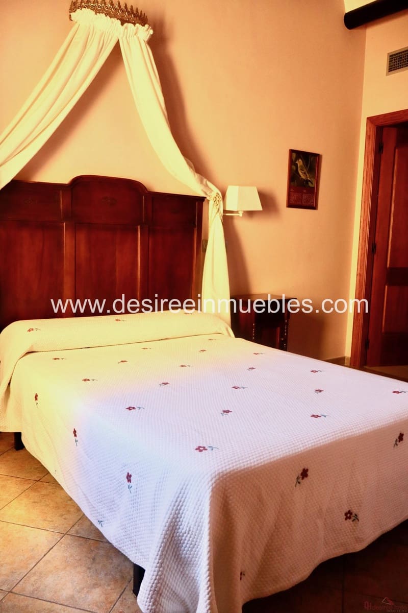 10 soveværelse Hotel til salg i Suera - € 750.000 (Ref: 8449397)