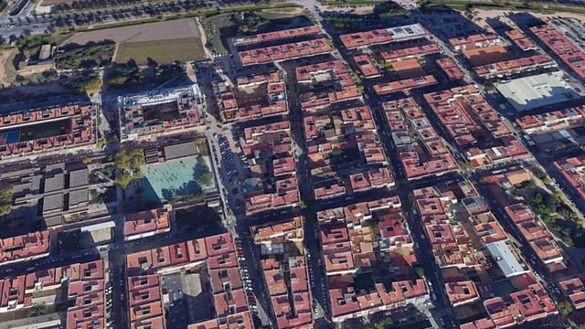 Tomt till salu i Torrefiel, Valencia stad - 250 000 € (Ref: 8459192)