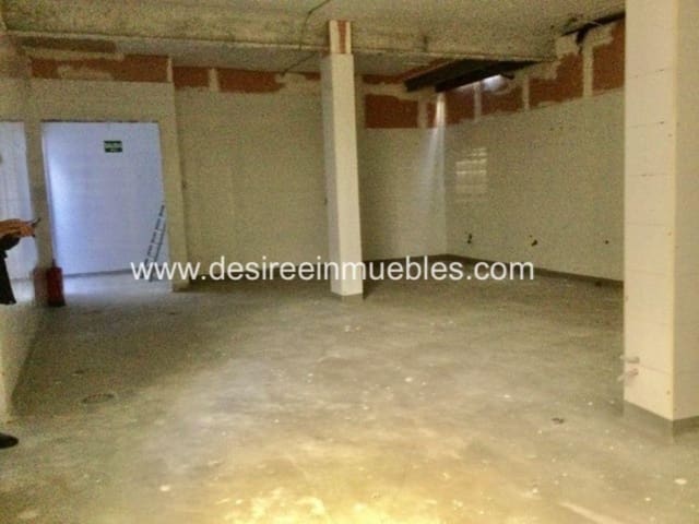1 soverom Kommersiell til leie i Marxalenes, Valencia by med garasje - € 6 000 (Ref: 8537922)