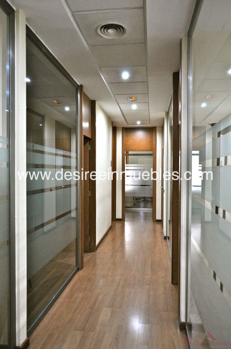 1 quarto Escritório para arrendar em Valencia cidade com garagem - 12 000 € (Ref: 8560738)