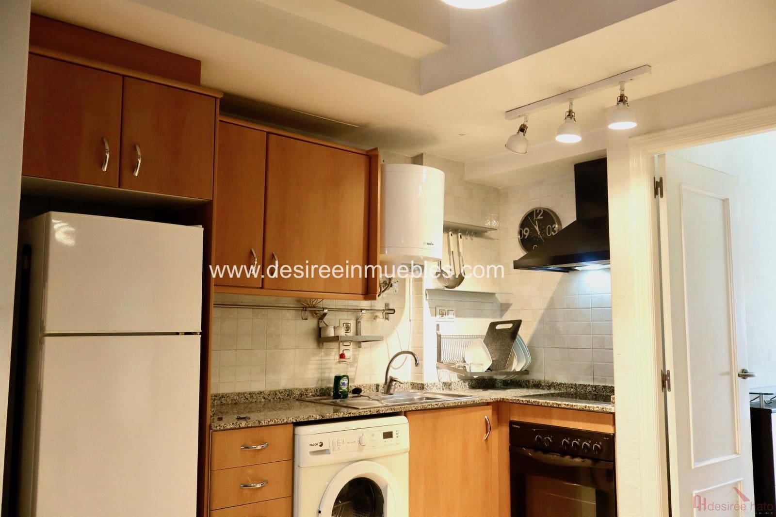 1 quarto Apartamento para arrendar em Valencia cidade - 1 200 € (Ref: 8695946)