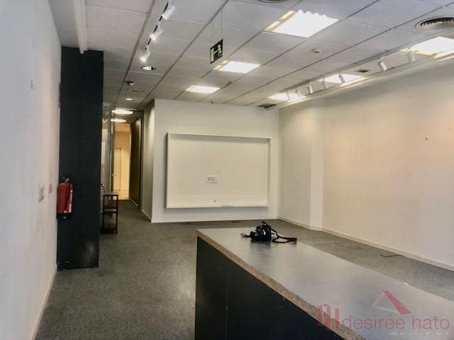 2 camera da letto Ufficio da affittare in Valencia citta - 10.000 € (Rif: 8769598)