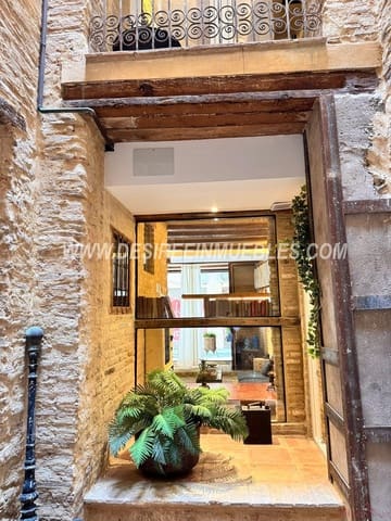 Appartement de 2 chambres à louer à El Mercat, Valence ville - 2 080 € (Ref: 8780877)