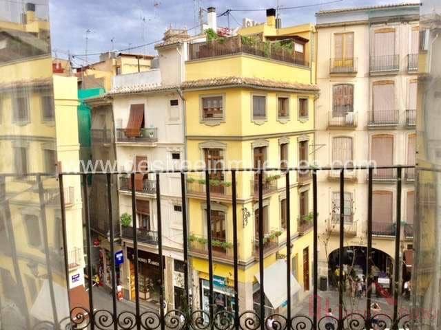 Commercial for sale in La Seu, Valencia city - € 700,000 (Ref: 8788814)