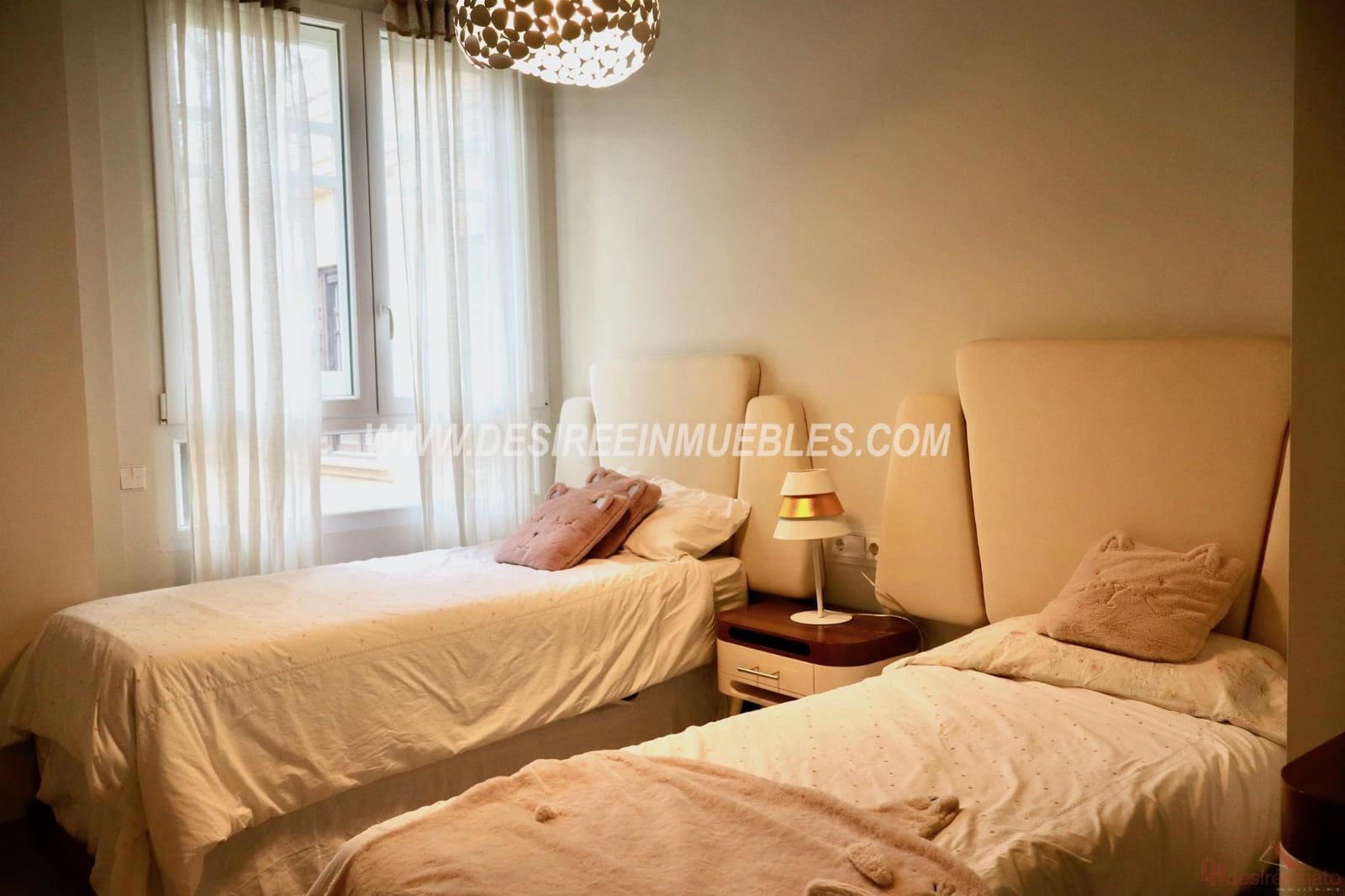 4 bedroom Flat for sale in Valencia city with garage - € 1,400,000 (Ref: 8873441)