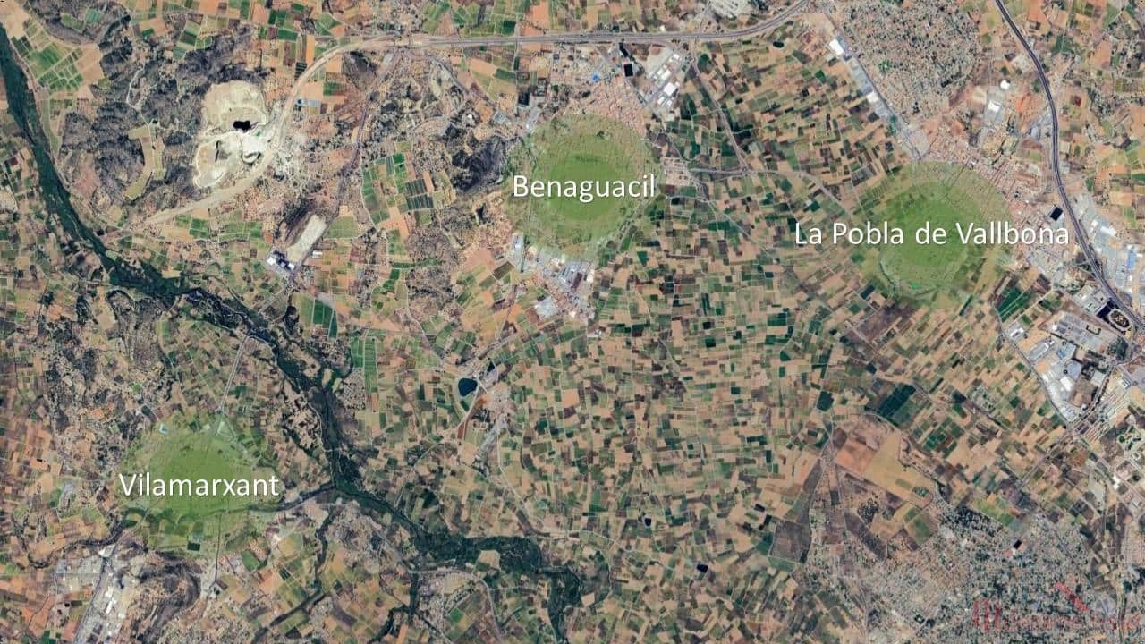 Działka budowlana na sprzedaż w La Pobla de Vallbona - 596 000 € (Ref: 8906842)