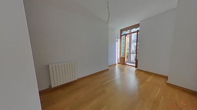 3 slaapkamer Flat te koop in Russafa, Valencia stad met garage - € 695.000 (Ref: 8948113)