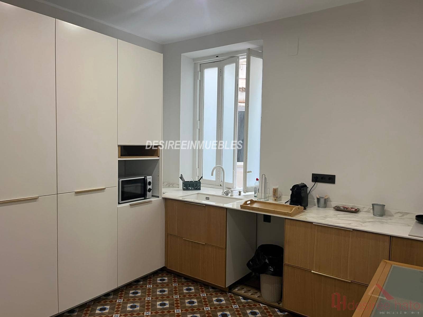 5 slaapkamer Kantoor te huur in Valencia stad - € 3.500 (Ref: 8949882)